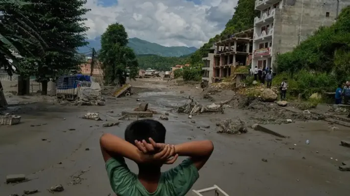 Ilmuwan Ungkap Rangkaian Longsoran Gletser di Balik Banjir Bandang Nepal