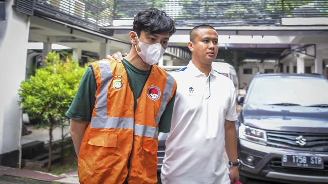 Polisi Ungkap Revaldo Banyak Melamun Saat Diperiksa Kasus Narkoba